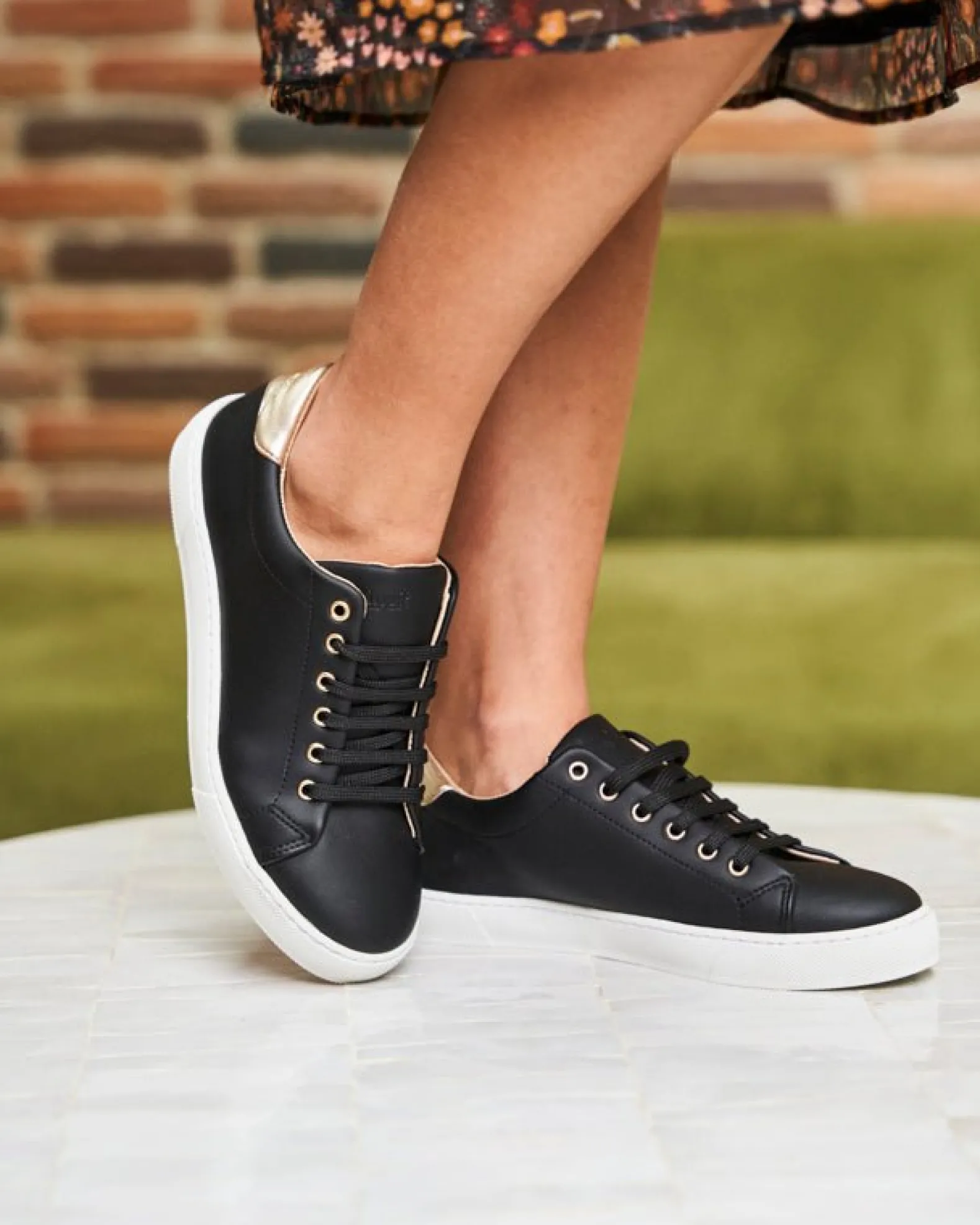 Virevolte Noir