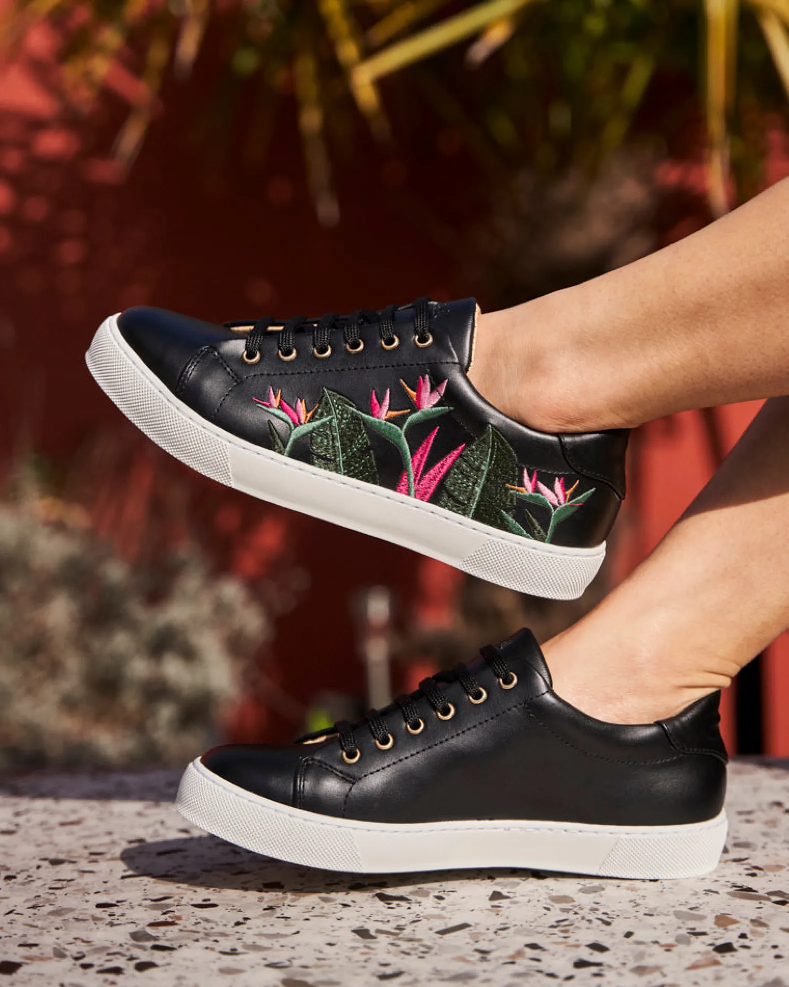Virevolte Tropical Noir